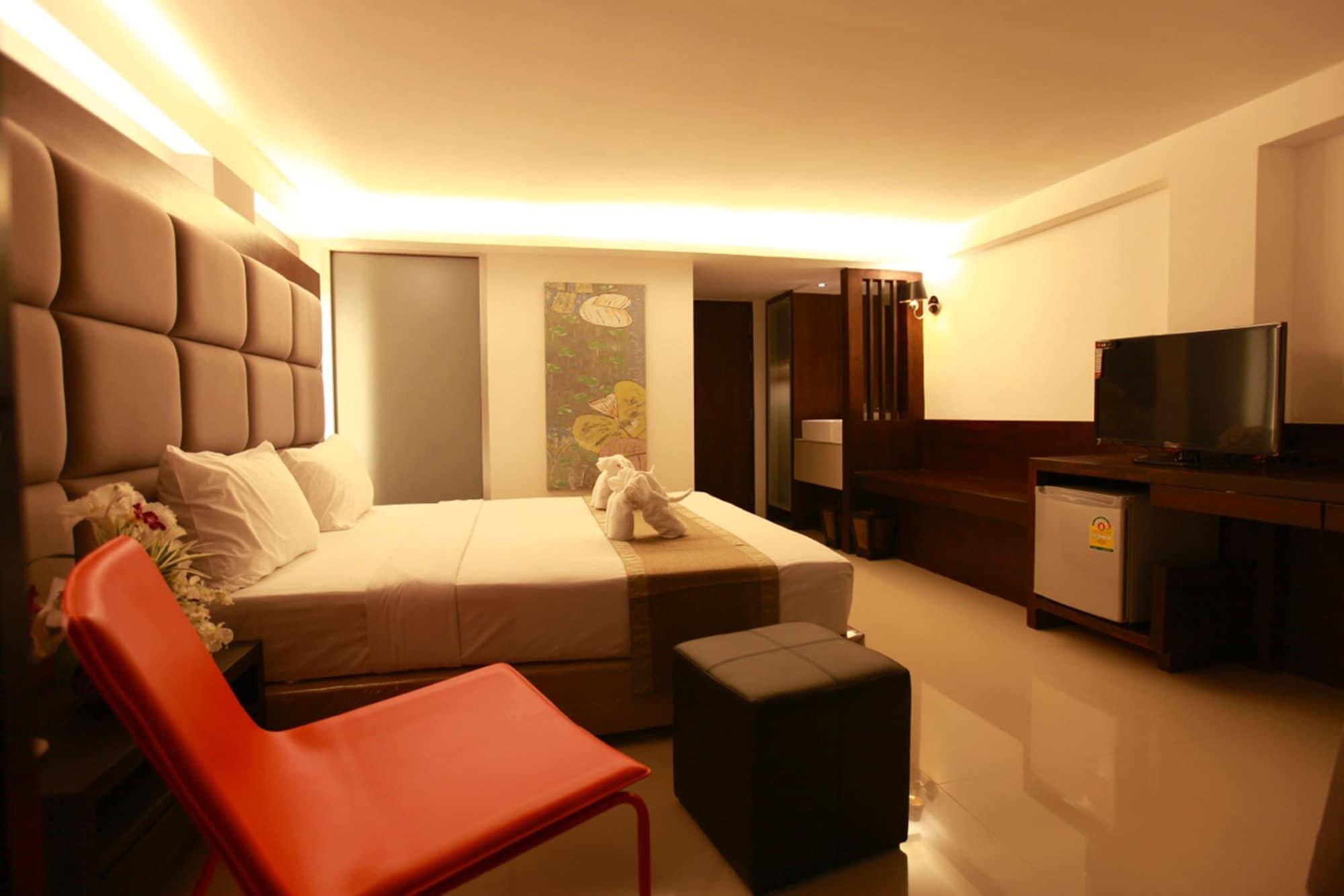 The Bangkok Major Suite Екстериор снимка